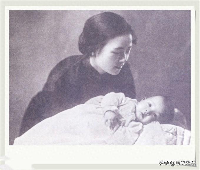 林徽因相册之三：女儿梁再冰、儿子梁从诫出生了