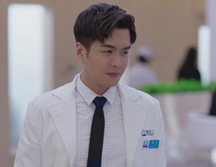 《爱情进化论》张若昀前女友上线，带来了一个让张若昀蒙羞的话题