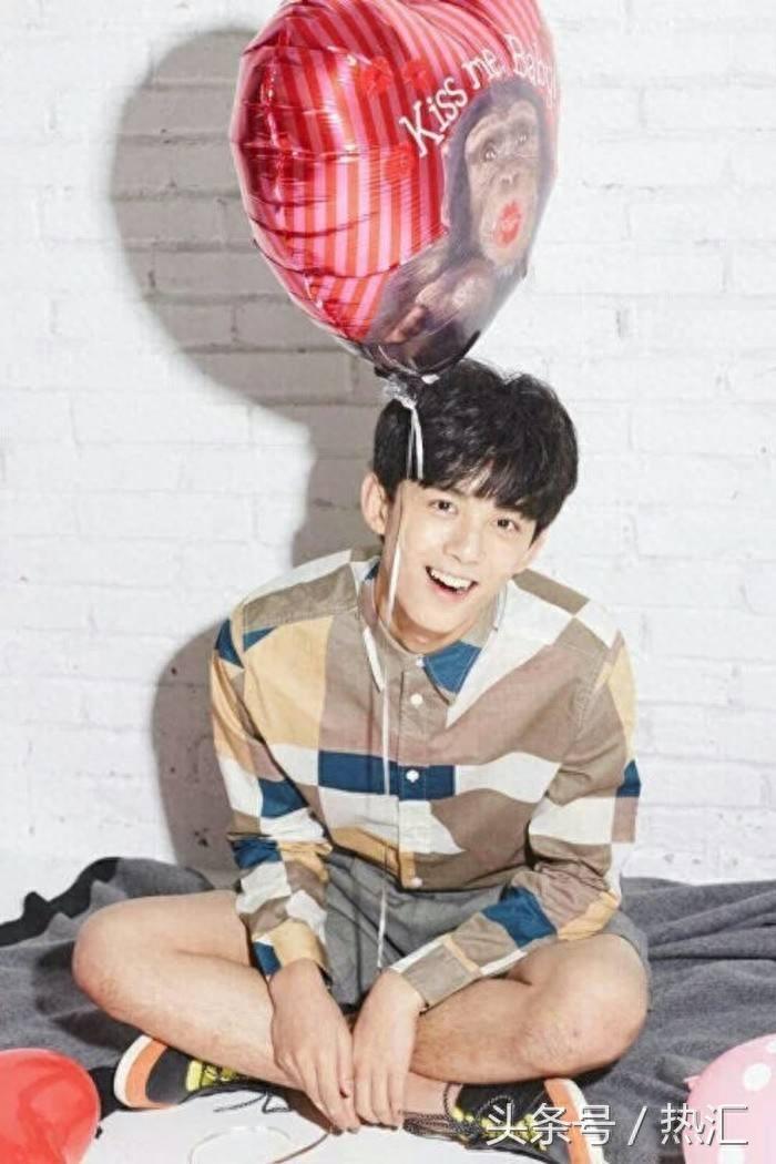 重点来了，吴磊的学校原来是这里，网友：这个学校名字好眼熟！