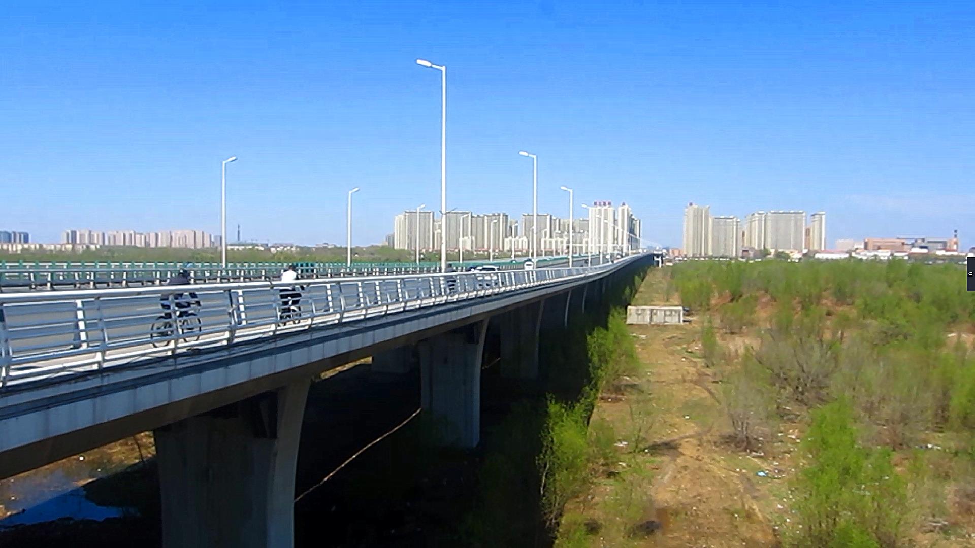 哈尔滨跨越松花江最壮观的一座大桥——松浦大桥