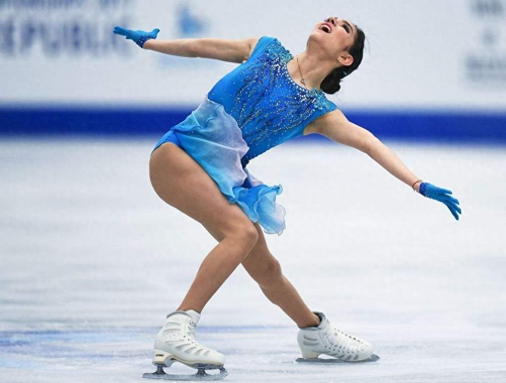 俄罗斯花滑美少女梅德韦杰娃