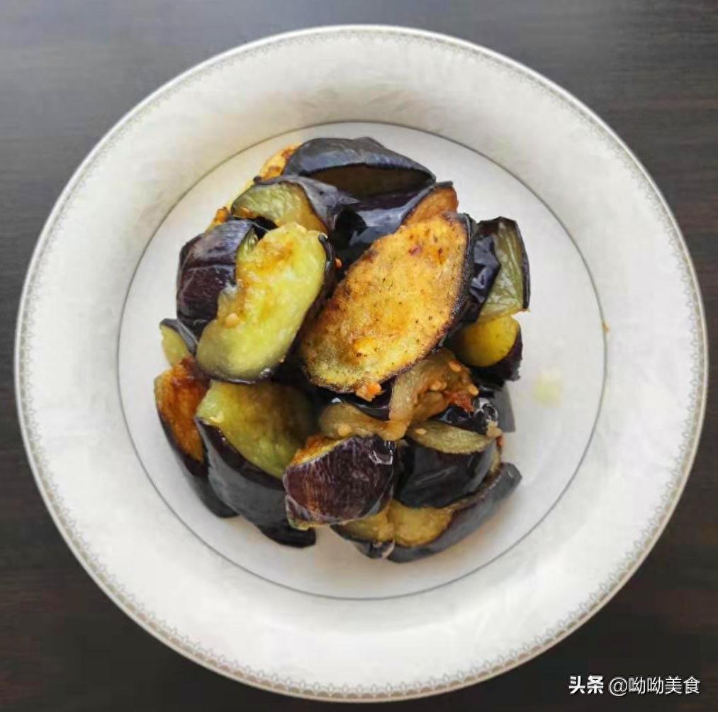 酸甜可口的糖醋茄子来啦,油锅一炸,外酥里嫩,孩子的最爱