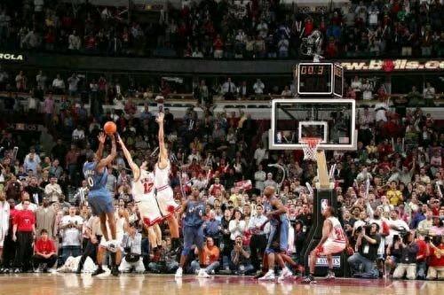 回顾:NBA史上30大最经典的绝杀瞬间,科比三度上榜,乔丹最完美