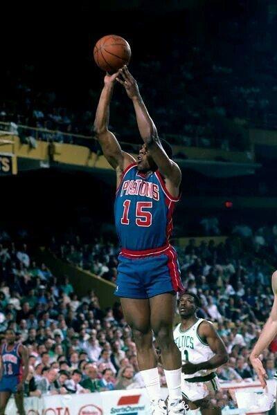 回顾:NBA史上30大最经典的绝杀瞬间,科比三度上榜,乔丹最完美