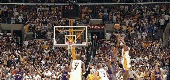 回顾:NBA史上30大最经典的绝杀瞬间,科比三度上榜,乔丹最完美