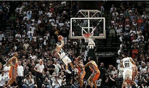 回顾:NBA史上30大最经典的绝杀瞬间,科比三度上榜,乔丹最完美
