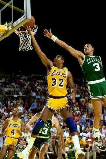 回顾:NBA史上30大最经典的绝杀瞬间,科比三度上榜,乔丹最完美