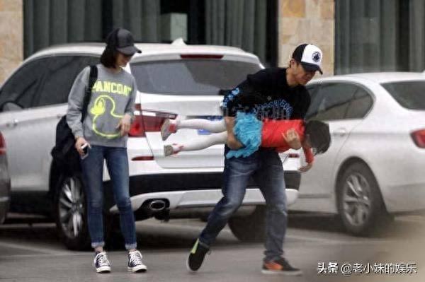 夏雨和袁泉女儿近照，都长这么大了，娃漂亮名字也好听