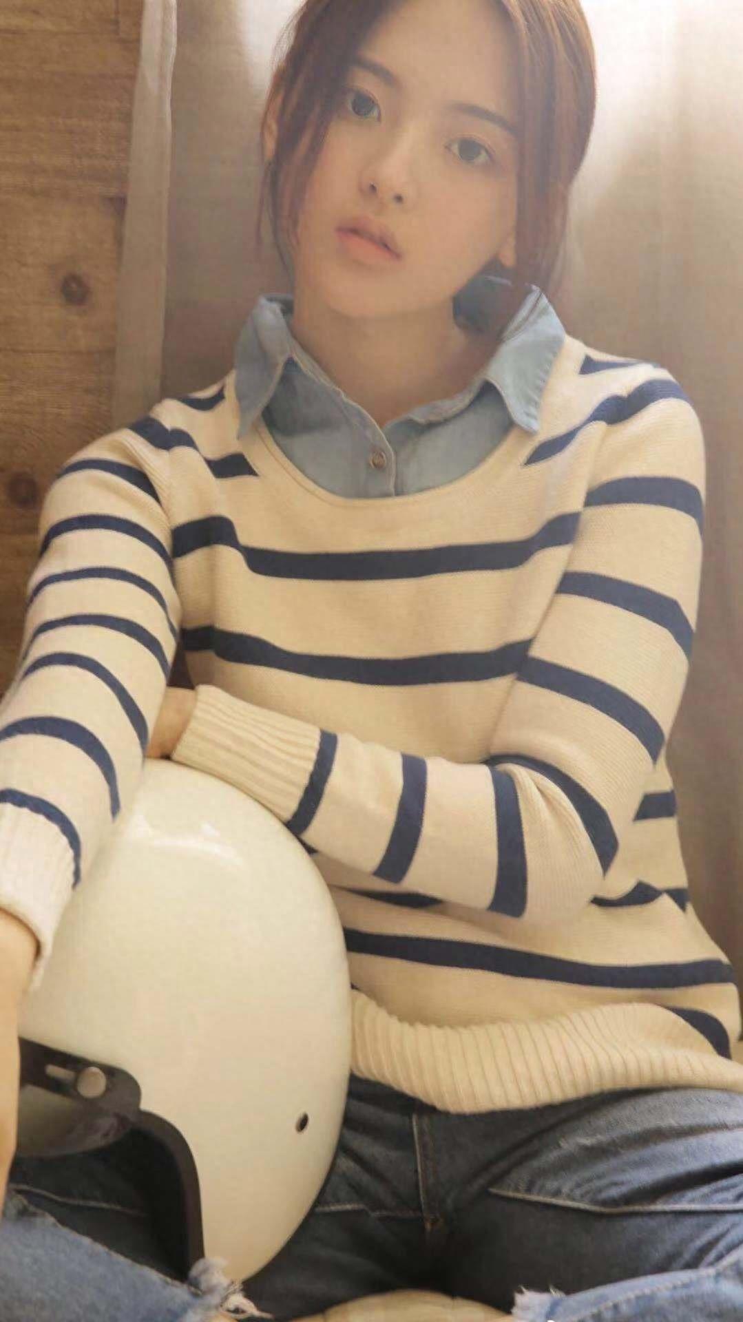 壁纸:美丽可爱的,杨超越小姐姐,一应要保佑我逢考必过呀!