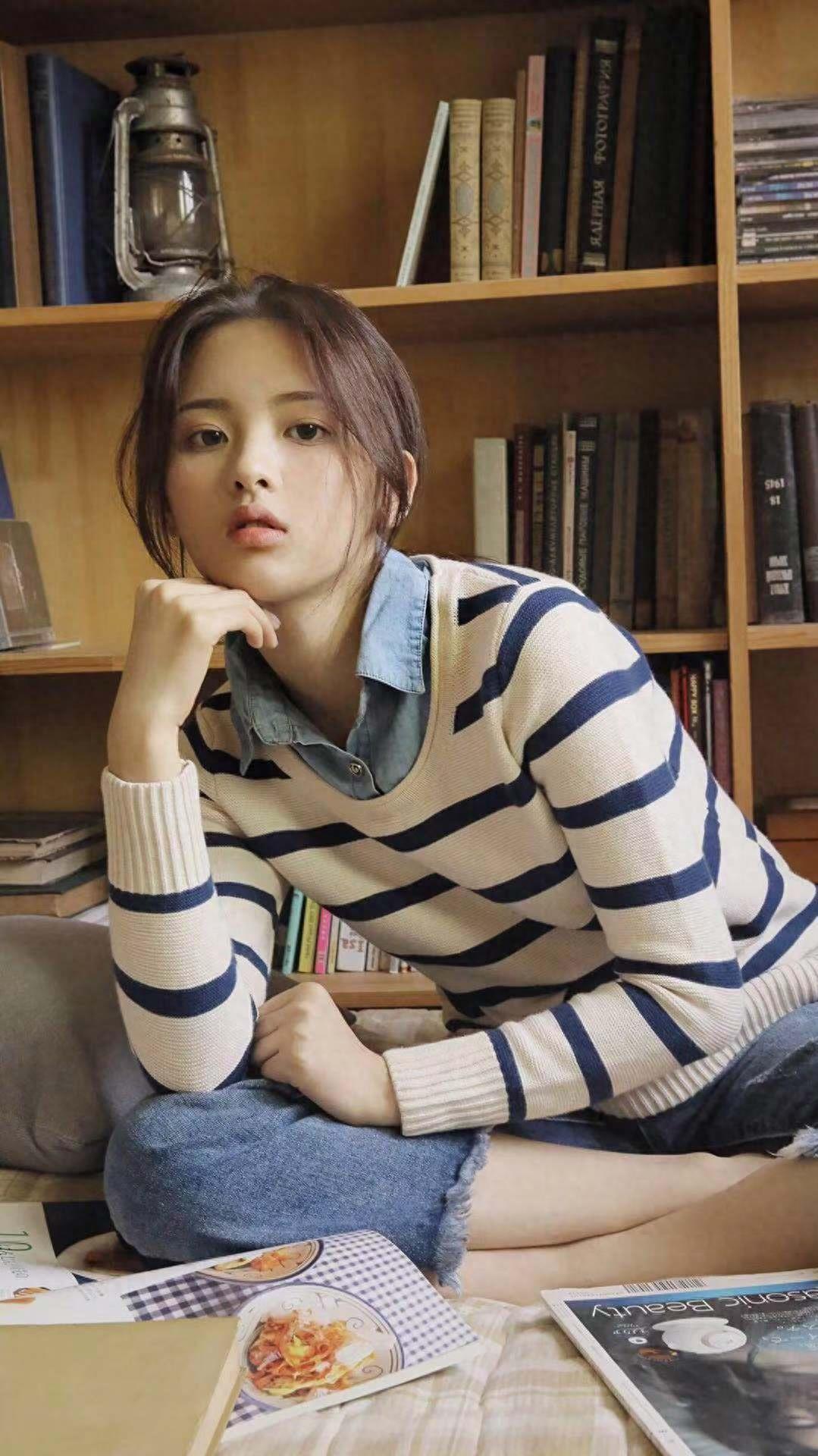 壁纸:美丽可爱的,杨超越小姐姐,一应要保佑我逢考必过呀!