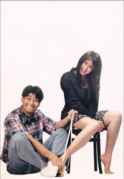 帅得掉渣  周润发年轻时的帅照