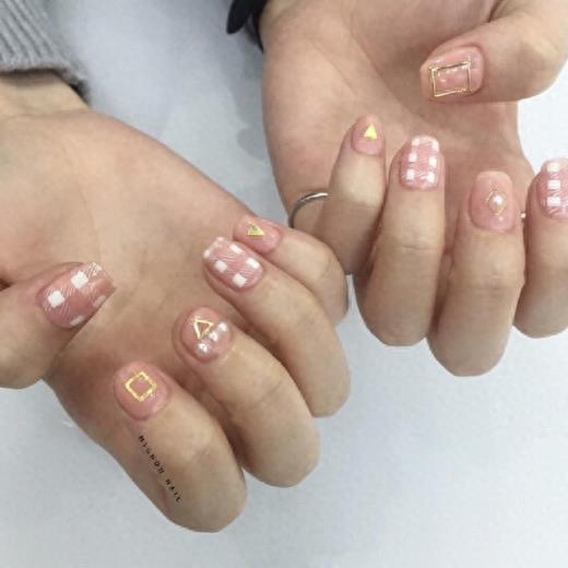带钻美甲款式 带你华丽度秋冬