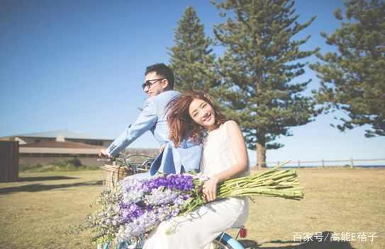 爱情公寓有毒？邓家佳也宣布离婚，相爱十多年前夫坚持要一个仪式