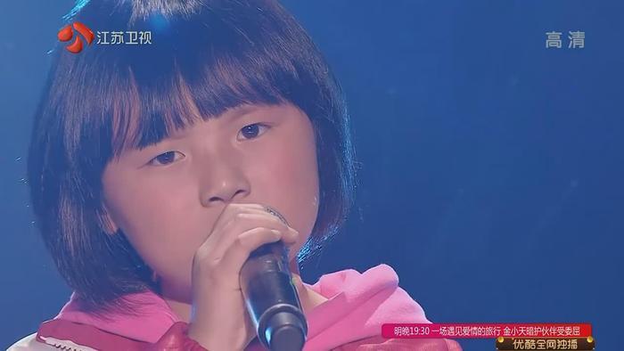 《百变达人》收官之战 “两只特殊的千纸鹤”让全场泪目起立致敬