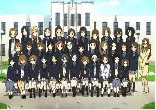 动漫角色竟然也拍毕业照?这些经典照片值得珍藏!