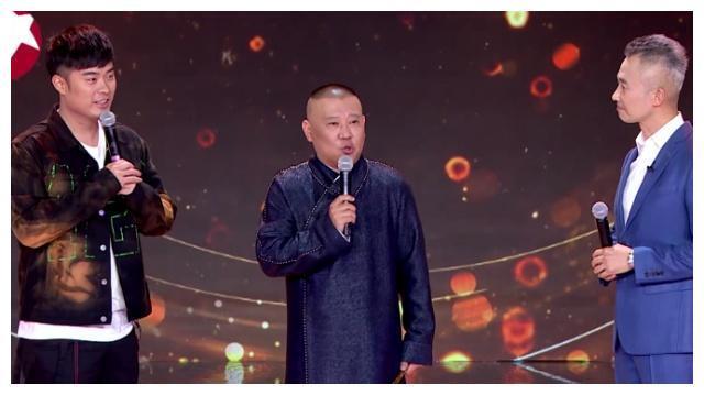 《笑傲江湖》时隔两年回归,评委换两人,首位选手竟是机器人