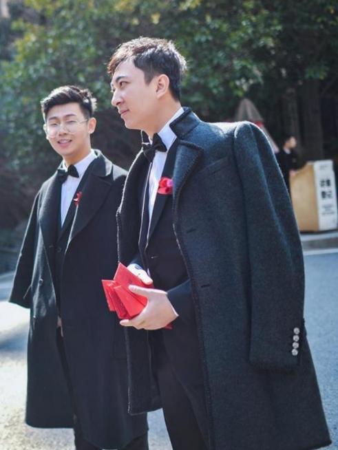 王思聪盛装出席主播婚礼,彩礼竟送劳斯莱斯!网友惊呼:我酸了