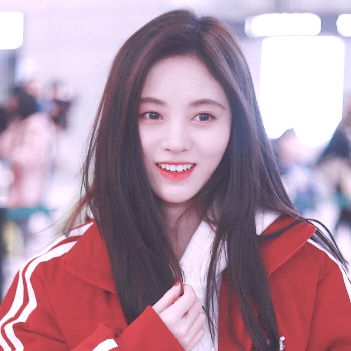 鞠婧祎回应四千年美女,自称不知道自己年龄,网友直言太假