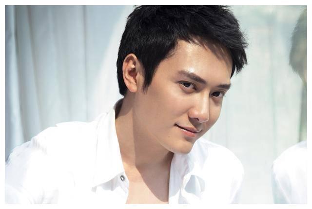 娱乐圈富二代男神大起底!张若昀林俊杰超低调,黄子韬惹人笑!