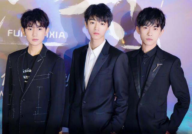 王源事件发酵,易烊千玺王俊凯未曾发声?网友吐槽:提早单飞了