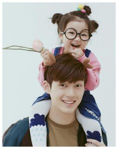 ​还记得《爸爸去哪儿》的阿拉蕾吗？董力晒出合照，模样变这样了