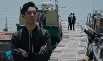 ​《破冰行动》里造型最酷的他，和李飞的母亲颇有渊源