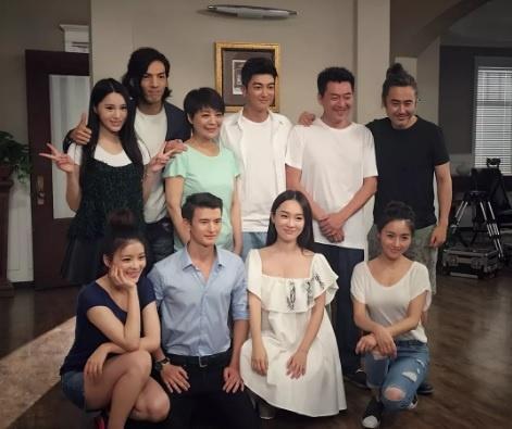 《破冰行动》里造型最酷的他，和李飞的母亲颇有渊源