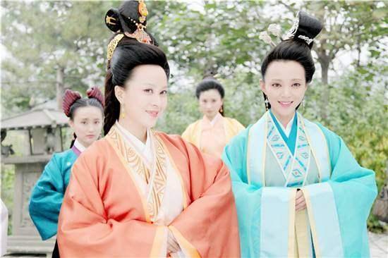 《和平饭店》女主角换上古装,她们的另一面同样惊艳你!