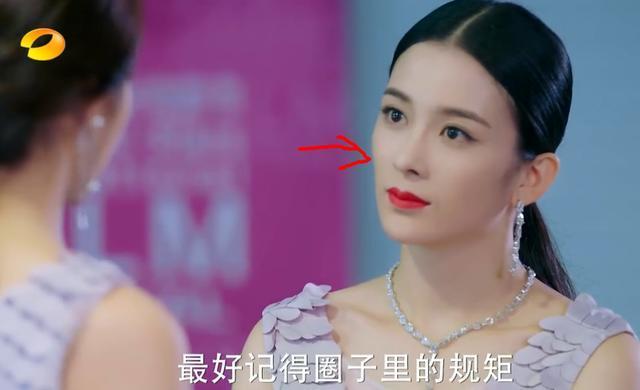 《极光之恋》女二号的变脸史,比她在红毯上晕倒更精彩