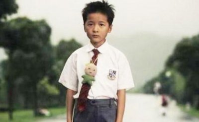 ​《长江七号》富二代陈俊生长大了，长相身材超正，官宣男友长这样