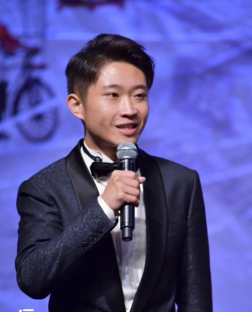 《大逗相声》纪念马季先生北京专场演出,金霏陈曦再现经典佳作