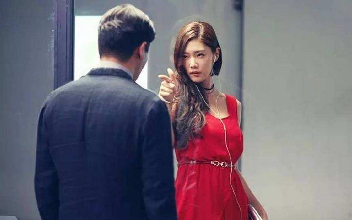 《情圣》中的红衣女郎大受欢迎，续集女主角却换成了白百何