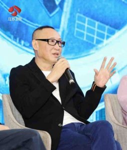 ​《我们这十年》艺术总监毛卫宁：三个“前所未有”，让观众感动着自豪