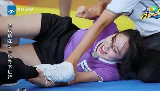 《跑男》中,娄艺潇对陈赫说了一句话,让不少网友都泪奔了!