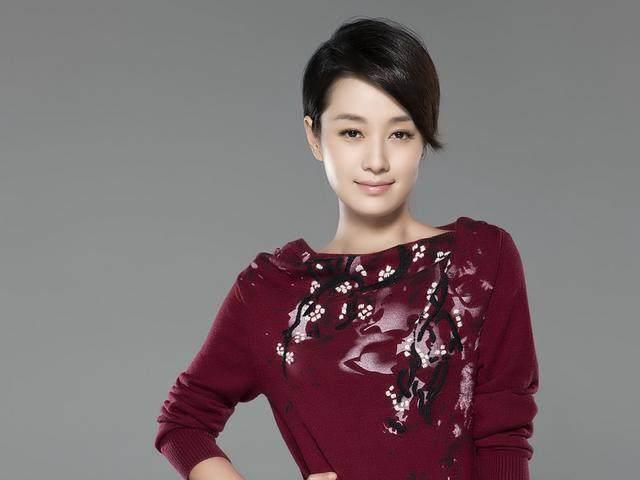 《我的前半生》马伊琍前期假发丑哭，方脸试这几款