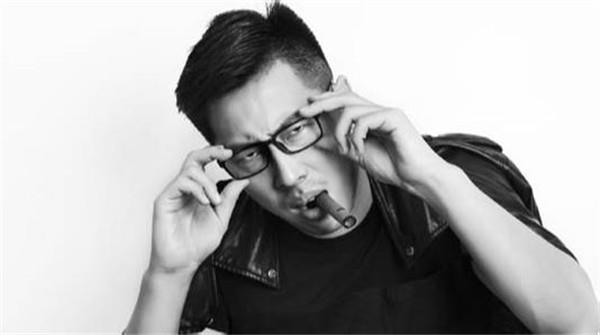 奇葩大会戚帅是谁的儿子父母是干什么的 戚帅是富二代吗资产多少