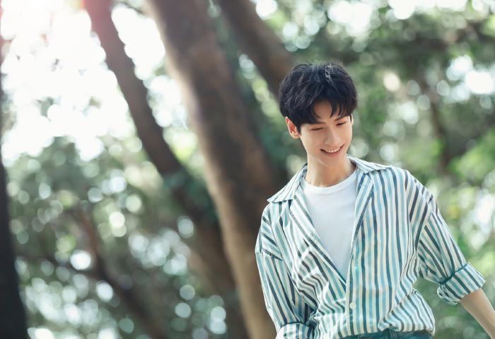 《白发》下周收官,容齐结局让人泪目,罗云熙新作呼之欲出