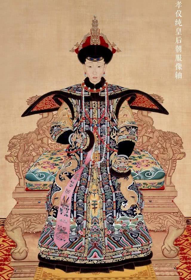《还珠格格》里的令妃“毁童年”:解密历史上真实的令妃!