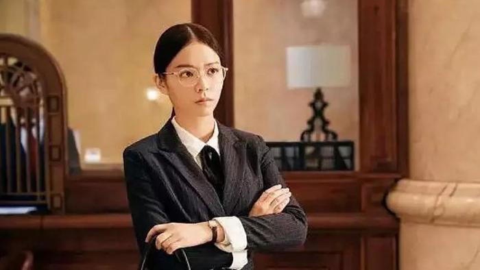 《西虹市首富》二爷为何不把300亿给二奶?金先生一句话揭露含义!