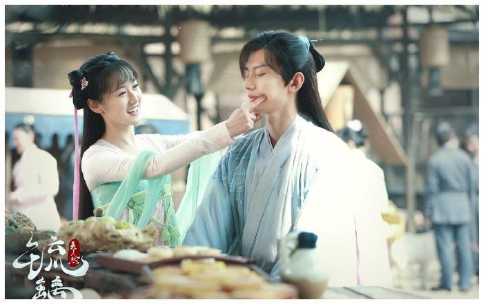 《琉璃美人煞》新剧照,袁冰妍古装机灵俏皮,与男主同框超甜