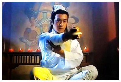 ​《天龙八部》其实有一部前传，出了三个高手，武功都碾压扫地僧