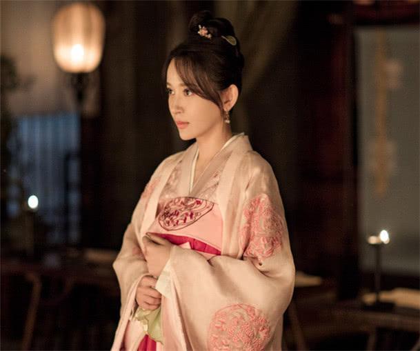 《知否》墨兰为嫁侯府，不顾盛家颜面，结局反而成笑话