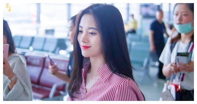 鞠婧祎节目保留在内部,我再也看不懂杨迪