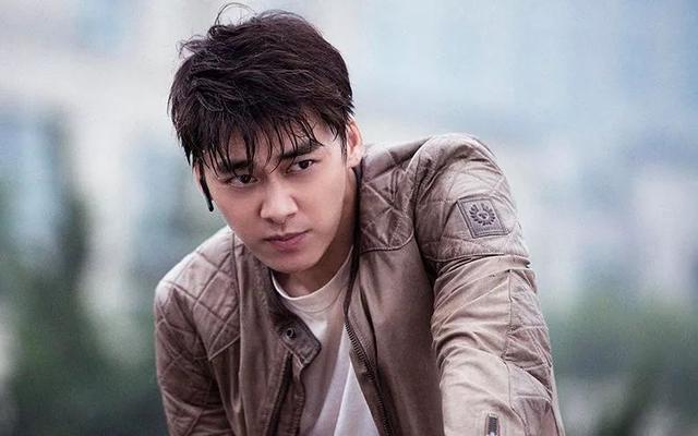 邓超主演的《心理罪》口碑更好,为何票房不如李易峰版的?