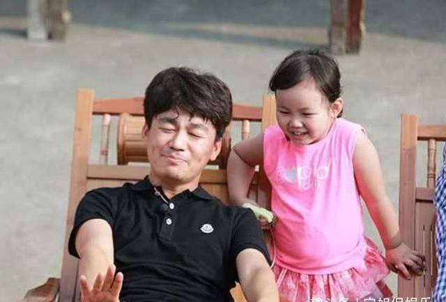 马蓉晒女儿王子珊近照,网友热议:基因还是很强大的