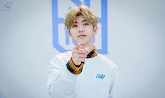 蔡徐坤整过容？出道前后有差异，这确定是同一个人？