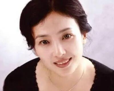 刘亦菲说她是家里最丑的,以前不信,现在信了