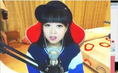 ​看了冯提莫5年间录播, 终于知道网友为啥叫她“换头怪”了!