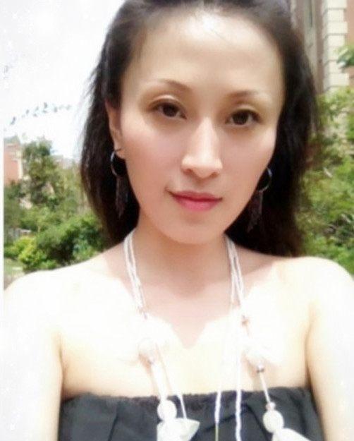 宋小宝37岁的娇妻近照曝光，网友：没想到长这么漂亮