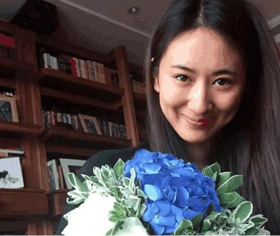 参观郭珍霓现实中的家,住的环境这么豪华,一看就嫁了个好老公了